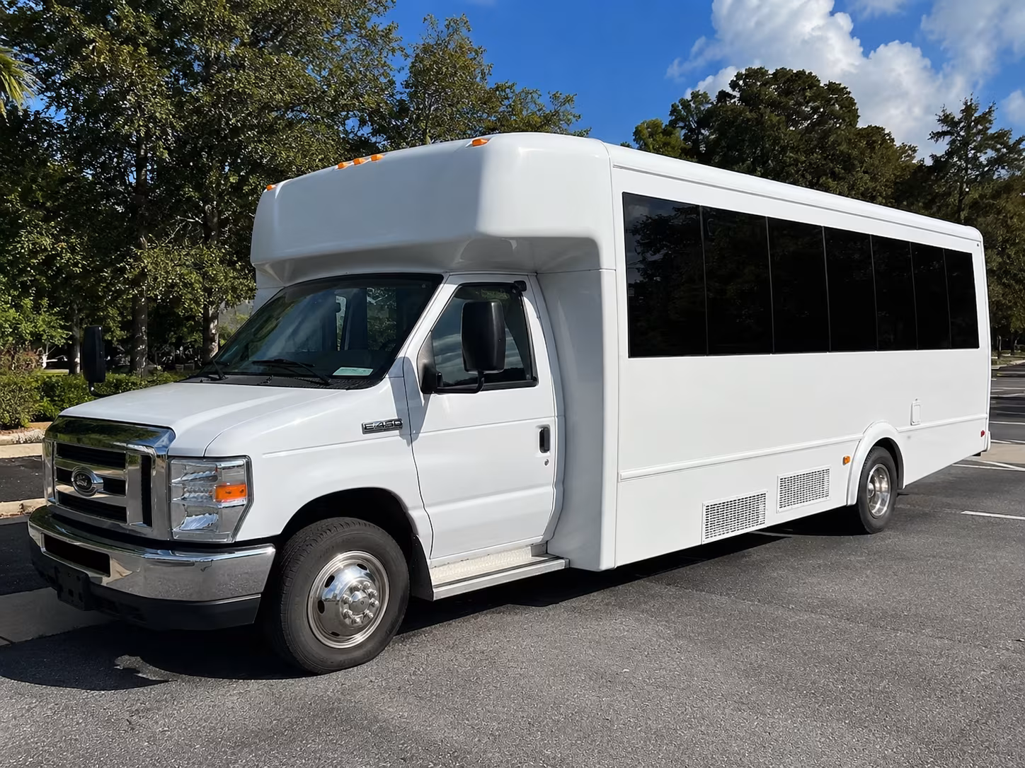 Chattanooga Prom & Homecoming Transportation party bus exterior