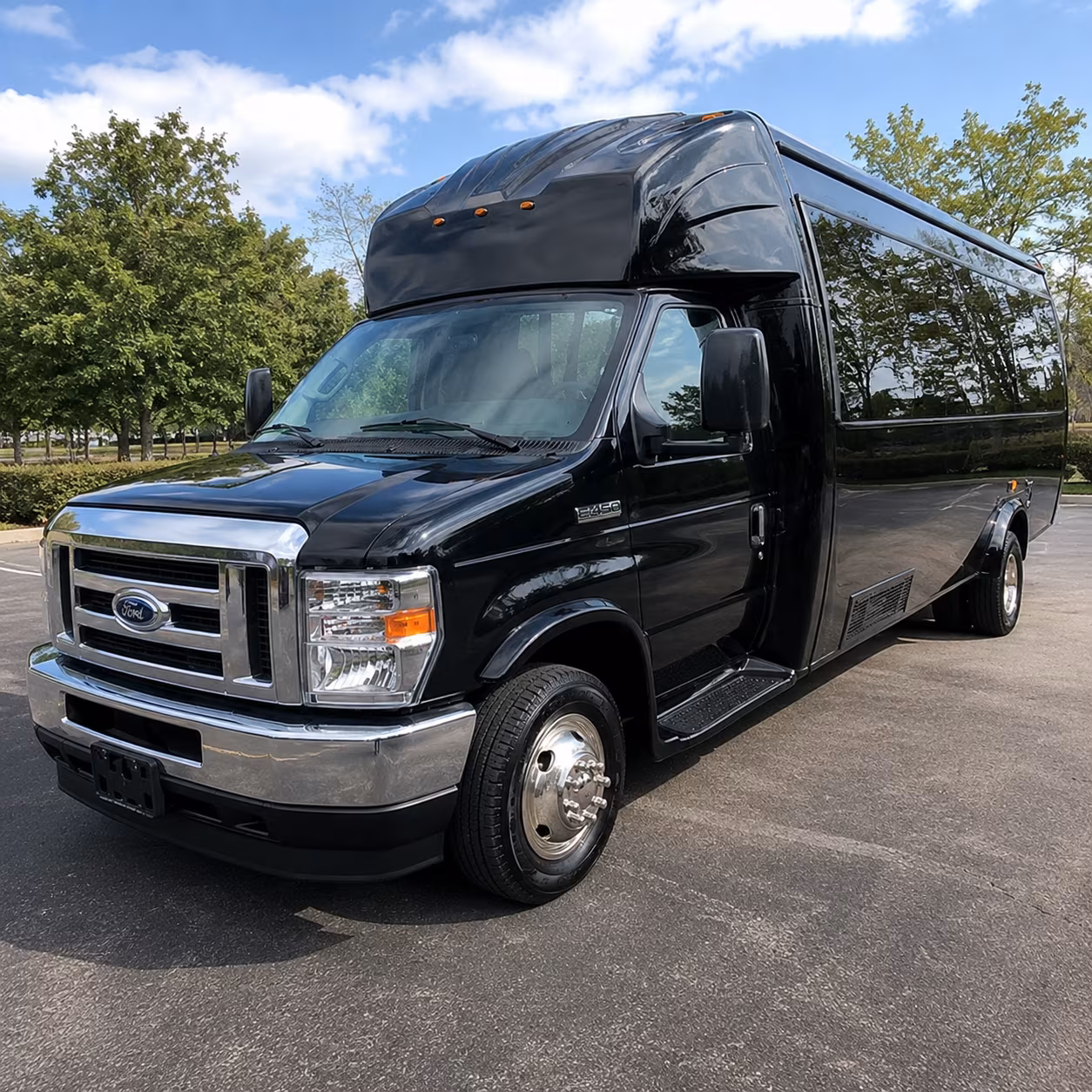 Chattanooga Wedding Transportation party bus exterior
