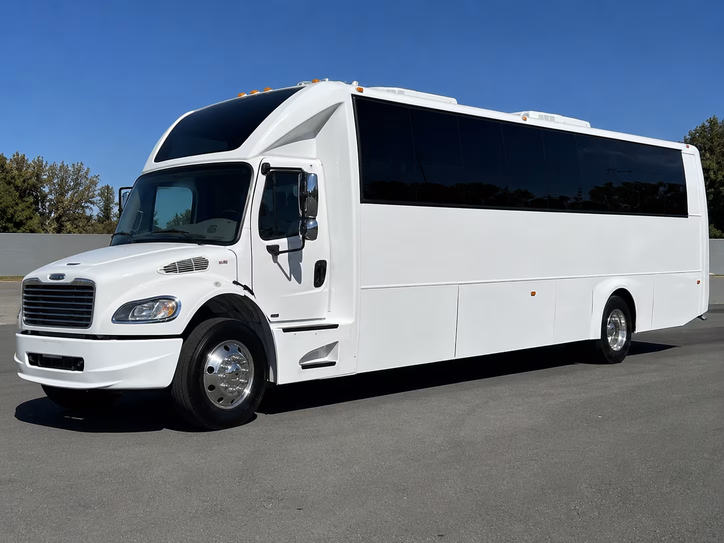 Cleveland Birthday, Sweet 16, & Quinceañera Party Bus Rentals