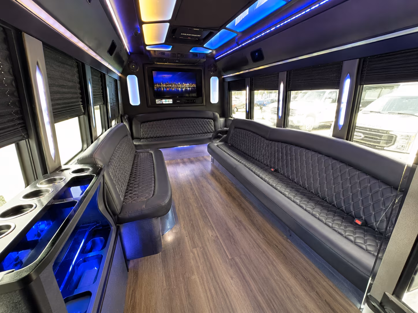 Knoxville Homecoming & Prom Party Bus Rentals